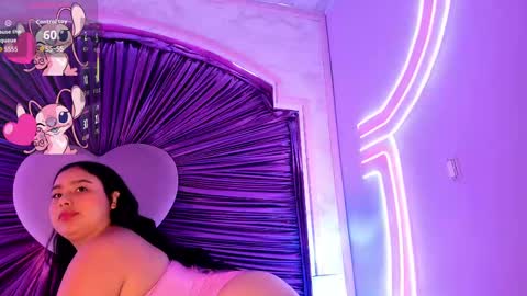 maralinette22 online show from September 21, 11:34 am