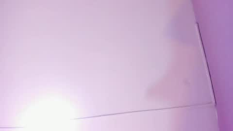 maralinette22 online show from April 18, 11:36 am