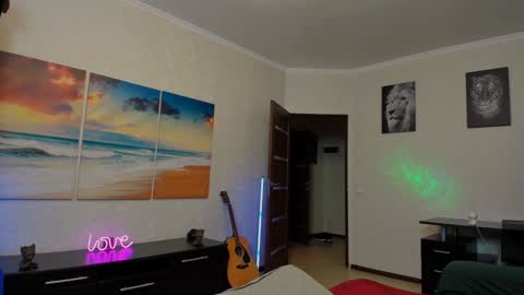 Snapshot of marc105100 chatting on January 31, 1:45 pm alex marvelxx online show from January 31, 1:45 pm