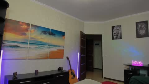 Snapshot of marc105100 chatting on February 4, 5:53 am alex marvelxx online show from February 4, 5:53 am