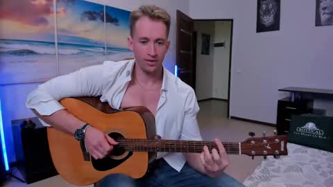 Snapshot of marc105100 chatting on February 9, 7:27 am alex marvelxx online show from February 9, 7:27 am