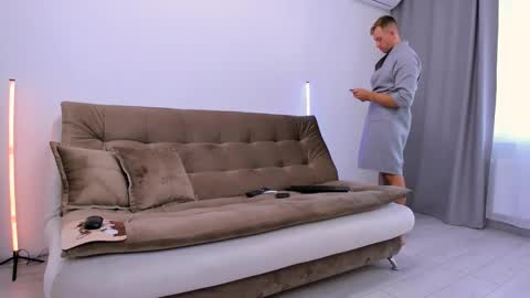 Snapshot of marc105100 chatting on October 5, 6:34 am alex marvelxx online show from October 5, 6:34 am