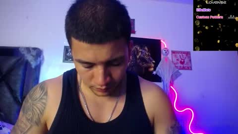 Snapshot of marc_locke chatting on October 3, 11:24 pm Marc Locke online show from October 3, 11:24 pm