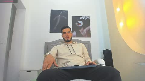 Marc Ruffalo online show from April 7, 10:59 am