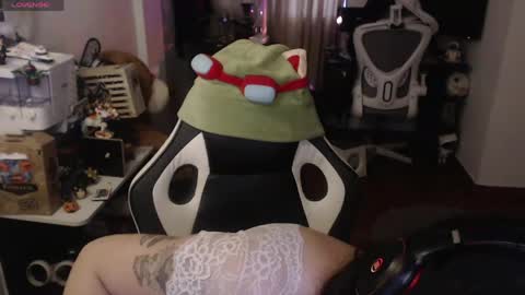 Snapshot of marcela2101s chatting on May 26, 8:38 pm marcela2101s online show from May 26, 8:38 pm