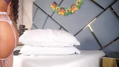 Snapshot of marcela_rojas chatting on July 6, 11:40 am marcela_rojas online show from July 6, 11:40 am
