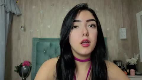 Snapshot of marcelaa_fox chatting on June 12, 8:41 pm Marcela online show from June 12, 8:41 pm