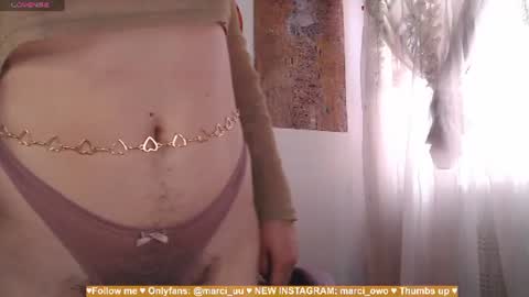 Snapshot of marceline_uu chatting on July 25, 3:20 pm M A R C I online show from July 25, 3:20 pm