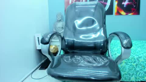 Snapshot of marcella_hill chatting on February 21, 8:49 pm Marcella Hill online show from February 21, 8:49 pm