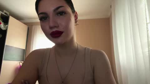 Julia online show from April 22, 7:33 am