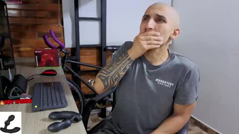 Marck  Independent model  online show from April 6, 2:20 am