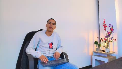marco_cross online show from June 13, 12:25 pm