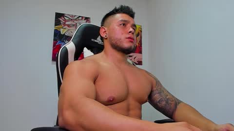 Snapshot of marco_diaz1 chatting on March 28, 1:05 am Marco Diaz online show from March 28, 1:05 am