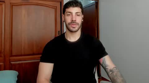 Snapshot of marco_tahani_ chatting on July 14, 5:40 pm Marco IG marco tahani online show from July 14, 5:40 pm