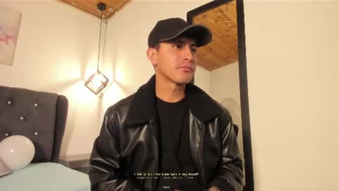 Snapshot of marcos_vieyra chatting on July 8, 7:40 pm marcos_vieyra online show from July 8, 7:40 pm