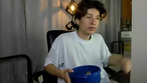 Snapshot of marcoviolet chatting on June 26, 7:51 pm marcoviolet online show from June 26, 7:51 pm