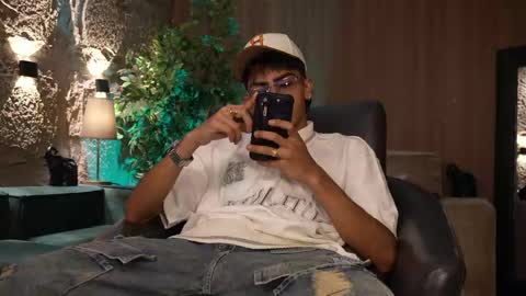 Marco and Ethan online show from May 28, 9:23 pm