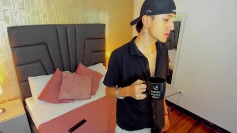 Snapshot of marcus_cartter chatting on March 2, 12:23 pm marcus_cartter online show from March 2, 12:23 pm