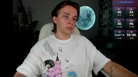 Snapshot of marcus_euphoria chatting on September 9, 10:53 pm Marcus online show from September 9, 10:53 pm