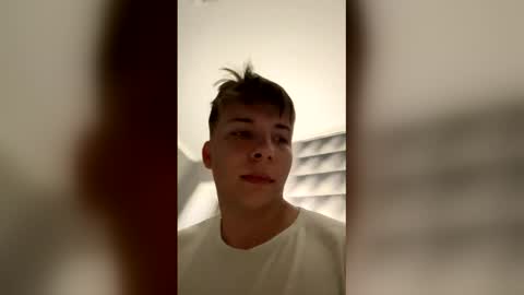 Snapshot of marcus_euphoria_ chatting on June 10, 1:17 am Call me Marcus online show from June 10, 1:17 am