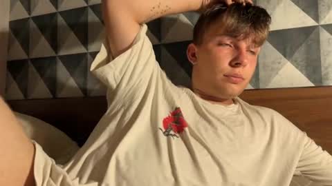 Snapshot of marcus_euphoria_ chatting on June 21, 7:38 pm Call me Marcus online show from June 21, 7:38 pm