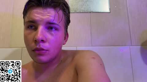 Snapshot of marcus_euphoria_ chatting on July 25, 9:01 pm Call me Marcus online show from July 25, 9:01 pm