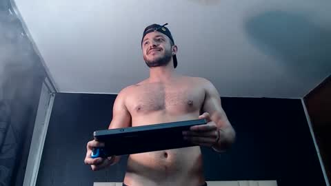 Snapshot of marcus_lafourt chatting on December 6, 6:50 pm marcus_lafourt online show from December 6, 6:50 pm