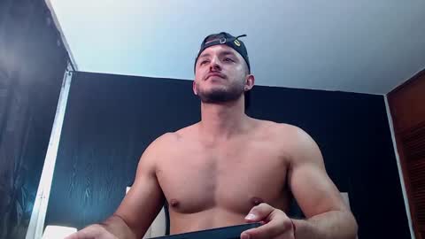 Snapshot of marcus_lafourt chatting on December 14, 7:14 pm marcus_lafourt online show from December 14, 7:14 pm