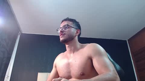 Snapshot of marcus_lafourt chatting on December 24, 5:16 am marcus_lafourt online show from December 24, 5:16 am