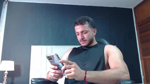 Snapshot of marcus_lafourt chatting on December 26, 11:35 pm marcus_lafourt online show from December 26, 11:35 pm