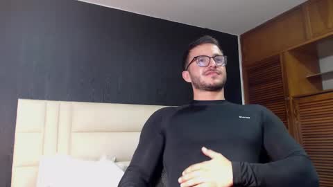 Snapshot of marcus_lafourt chatting on January 4, 11:27 pm marcus_lafourt online show from January 4, 11:27 pm