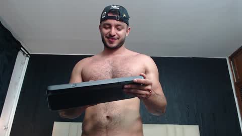 Snapshot of marcus_lafourt chatting on February 7, 11:45 pm marcus_lafourt online show from February 7, 11:45 pm