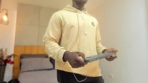 Snapshot of marcusblack_ chatting on June 20, 11:35 am Marcusssss online show from June 20, 11:35 am