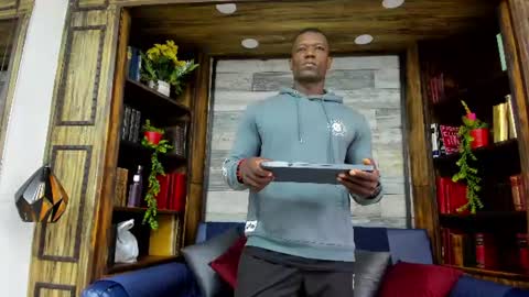 Snapshot of marcusblack_ chatting on July 1, 11:56 am Marcusssss online show from July 1, 11:56 am