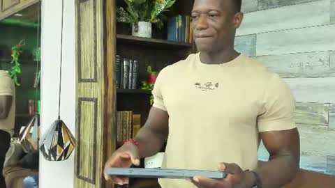 Snapshot of marcusblack_ chatting on July 8, 12:31 pm Marcusssss online show from July 8, 12:31 pm