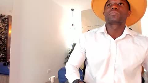 Snapshot of marcusblack_ chatting on July 28, 12:48 pm Marcusssss online show from July 28, 12:48 pm