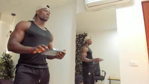 Snapshot of marcusblack_ chatting on July 31, 11:53 am Marcusssss online show from July 31, 11:53 am