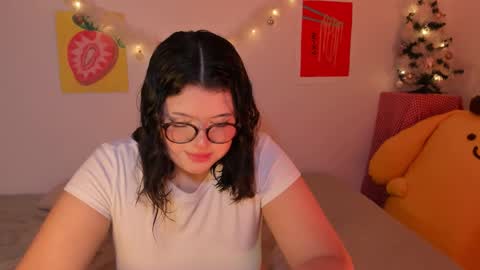 danna online show from December 18, 9:54 pm