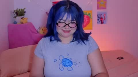 Snapshot of marcy_grey chatting on June 13, 4:43 am danna online show from June 13, 4:43 am