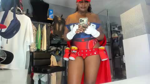 Snapshot of mareiaa chatting on October 31, 2:29 pm Mareia online show from October 31, 2:29 pm