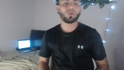 Snapshot of marek_secrett chatting on October 19, 10:43 pm marek_secrett online show from October 19, 10:43 pm