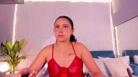 Marelyn online show from April 20, 11:46 am