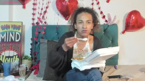 Snapshot of marfilastrom chatting on April 20, 9:38 pm marfilastrom online show from April 20, 9:38 pm