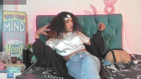 Snapshot of marfilastrom chatting on May 5, 2:30 am marfilastrom online show from May 5, 2:30 am