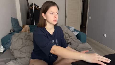 Alex and Jane online show from April 22, 7:00 am