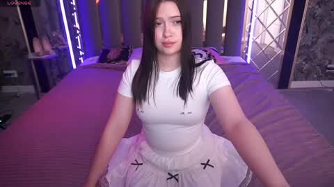 Snapshot of margaritagrey chatting on May 22, 6:57 pm margaritagrey online show from May 22, 6:57 pm