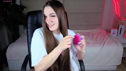 Snapshot of margo_sweety_ chatting on April 16, 2:34 am Margo online show from April 16, 2:34 am