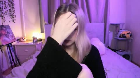 Snapshot of margorozentals chatting on February 17, 9:10 pm Margo online show from February 17, 9:10 pm