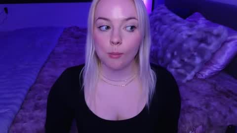 margot_robbie7 online show from March 6, 12:07 am