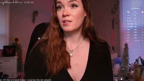 Snapshot of margotdiamond chatting on December 1, 10:21 pm   online show from December 1, 10:21 pm